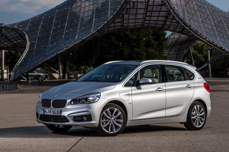 BMW 225xe Active Tourer (F45) 2016 года  (WW) (фото 19 из 50)